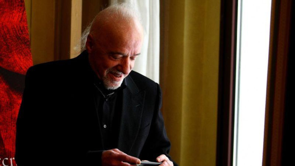 Paulo Coelho.-