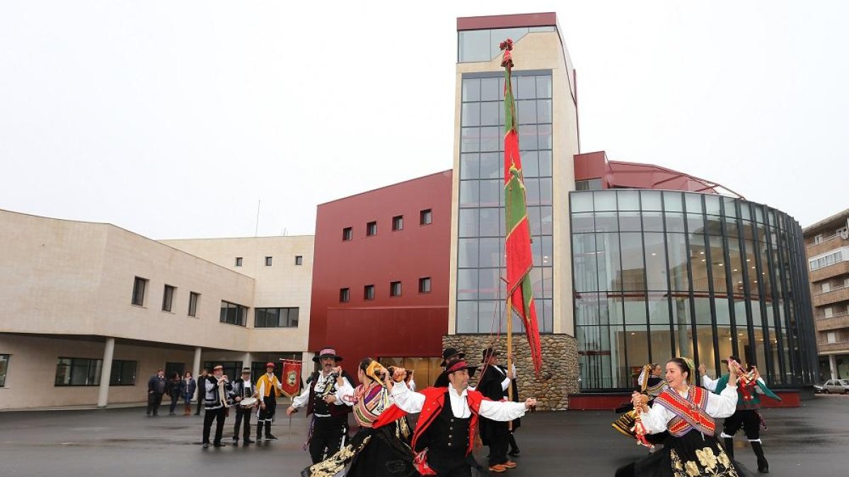 Nuevo Ayuntamiento de la localidad palentina de Guardo.-ICAL