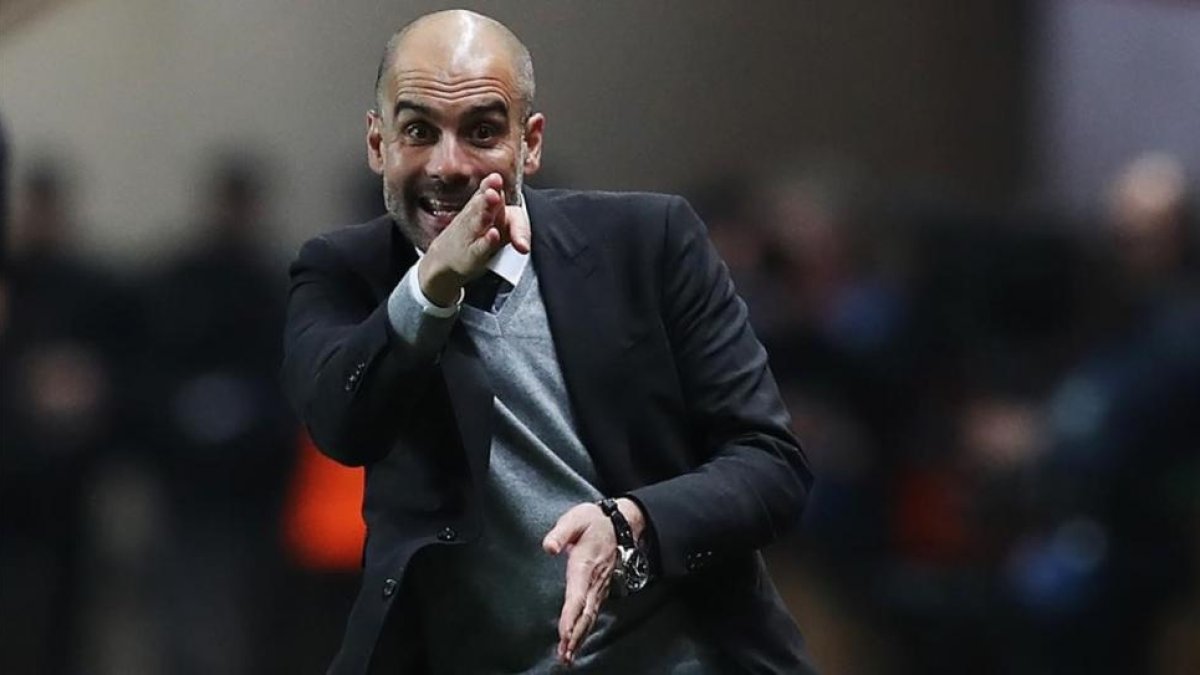 Pep Guardiola, durante la derrota del Manchester City ante el Mónaco.-AFP / VALERY HACHE