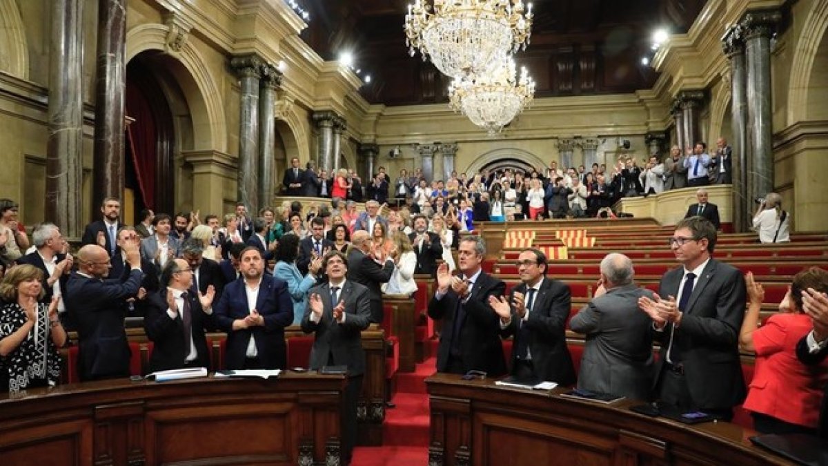 Pleno del Parlament en el que se aprobó la ley del referéndum, el 6 de septiembre del 2017.-FERRAN NADEU
