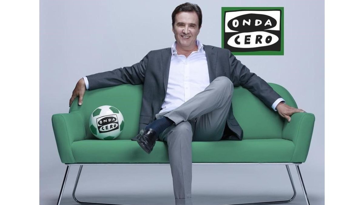 José Ramón de la Morena, en una imagen promocional de su nueva cadena radiofónica, Onda Cero.-ROBERTO GARVER