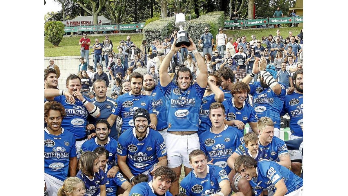 El VRAC celebrando una de sus Supercopas-EL MUNDO