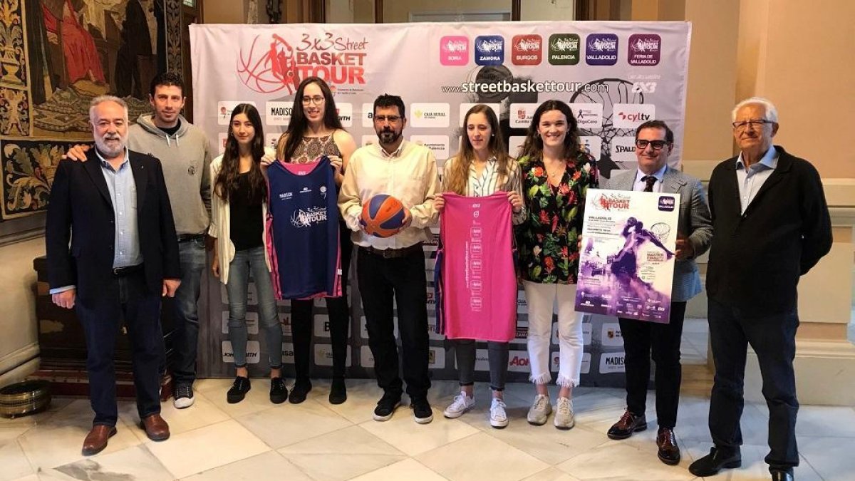 Presentación del Circuito Basket Tour 3x3 ayer en el Ayuntamiento-EM