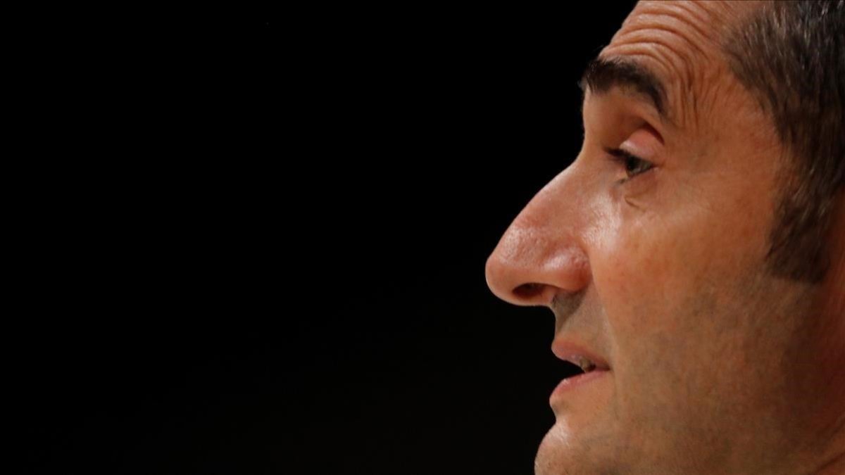 Valverde, en la conferencia de prensa que ofreció en San Siro antes del Inter-Barça. /-STEFANO RELLANDINI
