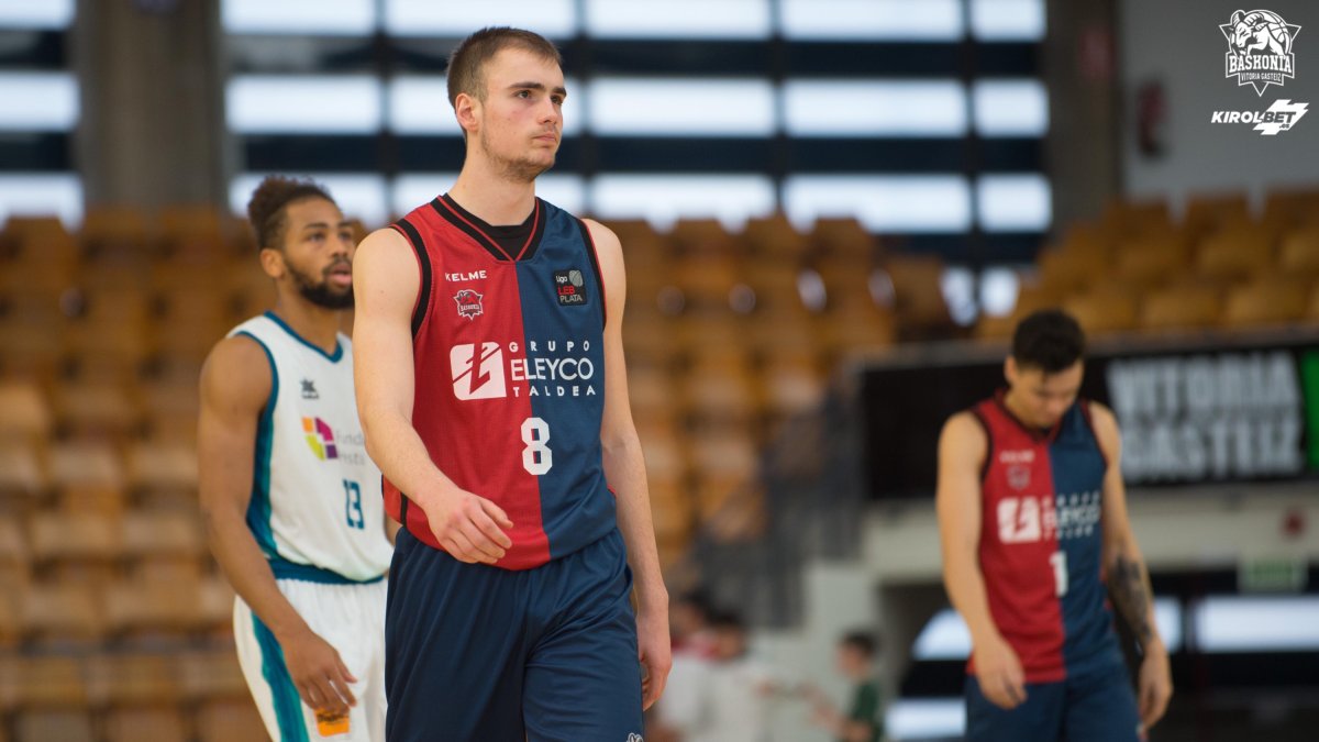 Royo en su etapa en el filial del Baskonia. / KIROLBET