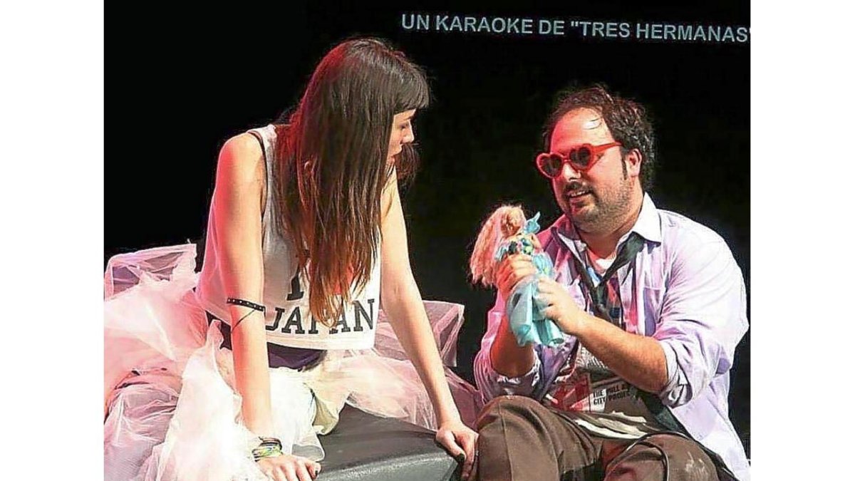 Sheyla Niño y Ángel Martín en ‘Irina playground’.-EL MUNDO