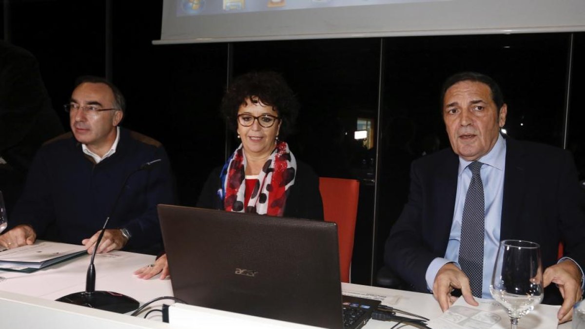 El consejero de Sanidad de la Junta de Castilla y León, Antonio María Sáez Aguado, participa en las XIV Jornadas de la Asociación Castellano y Leonesa de Salud Mental-Ical