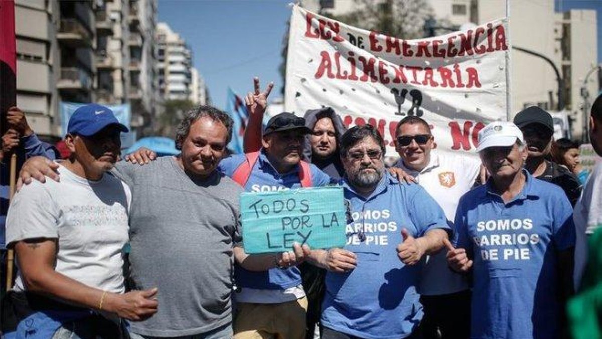 Los ciudadanos en Argentina protestan por la crisis ecónomica y alimentaria.-EFE