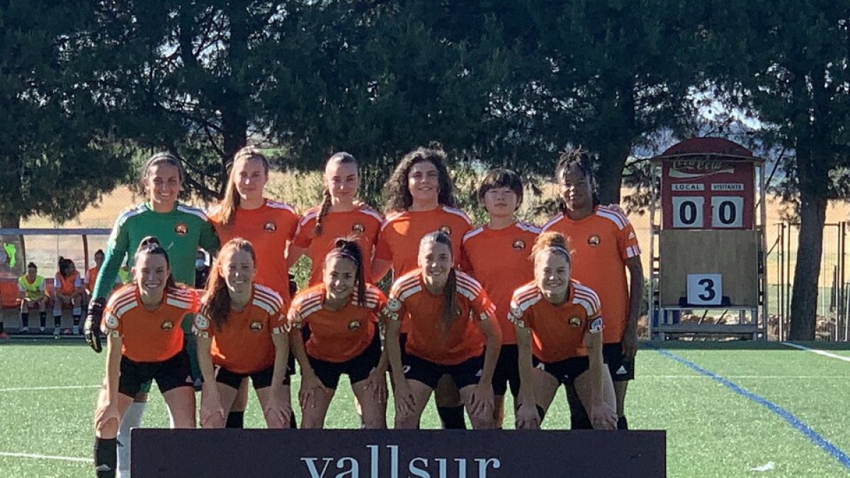 Once inicial del Parquesol ante el Oviedo. / E. M.