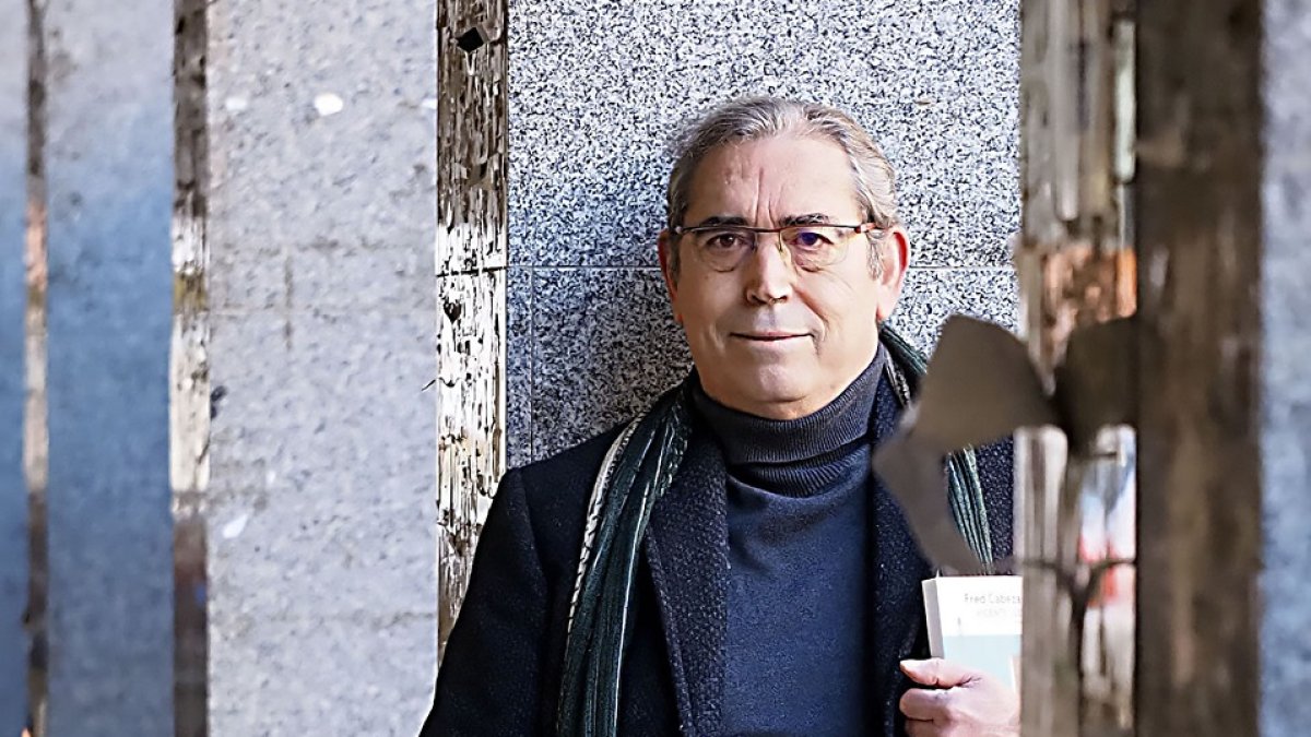 Santiago De la fuente, profesor de filosofía. -PHOTOGENIC.
