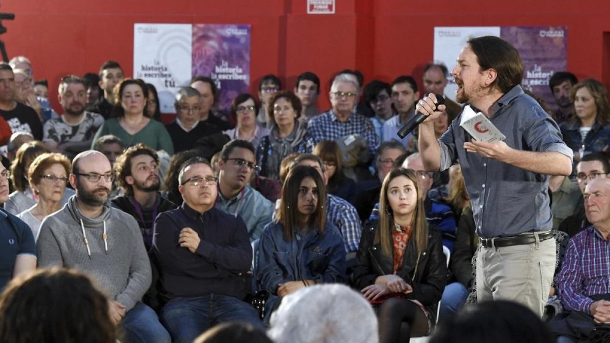 Pablo Iglesias participa en un encuentro ciudadano en Miranda de Ebro-ICAL