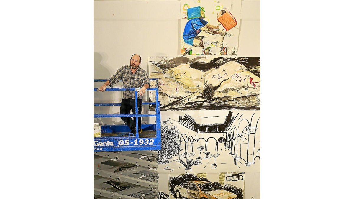 Fernando Renes durante el montaje del Lienzo ‘MPH’.-J.M.LOSTAU