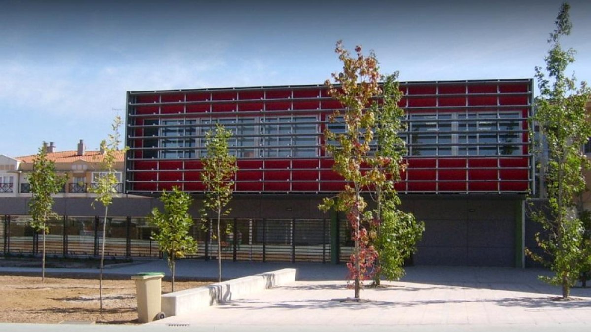 Colegio Ana de Austria de Cigales, donde se construirán nuevas aulas para cubrir la demanda de alumnado.-JCYL