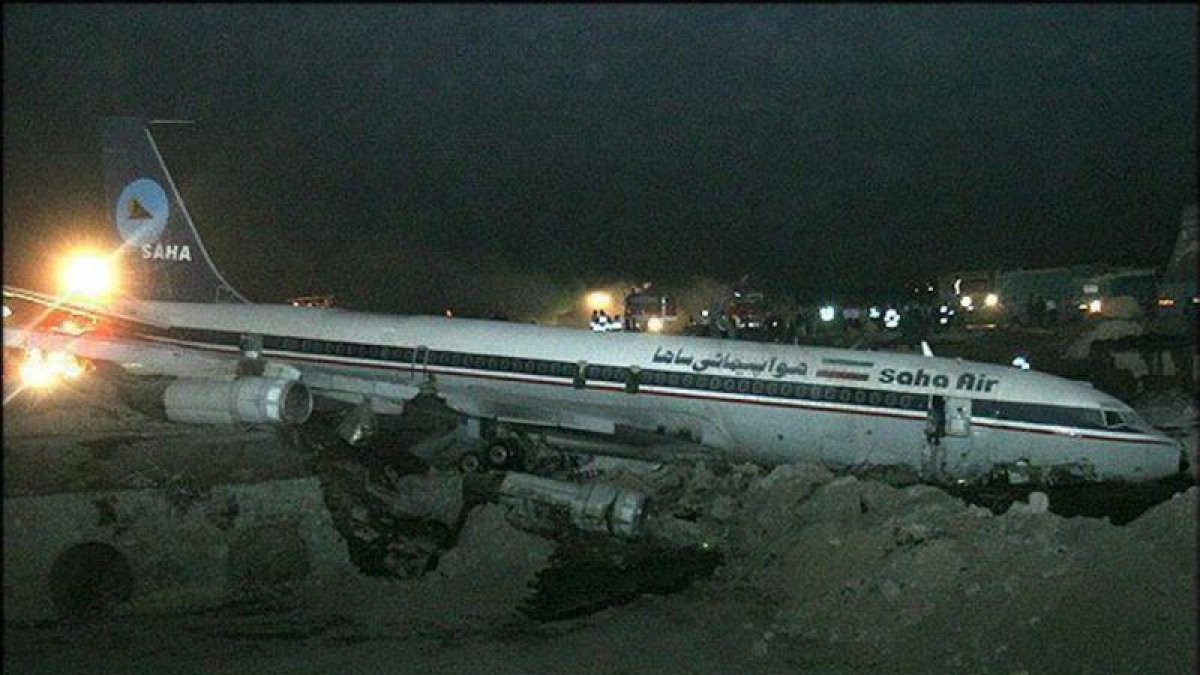 Accidente en el aeropuerto de Teherán en el 2005.-EFE