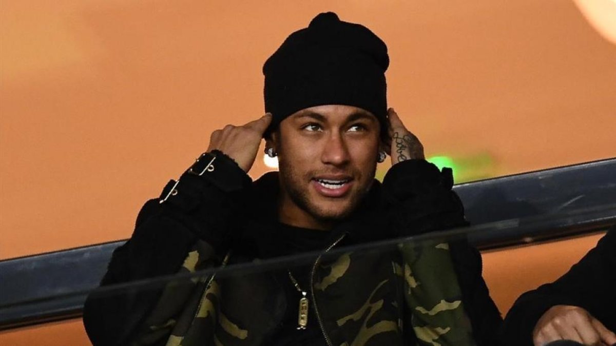 Neymar, en el Parque de los Príncipes de París.-/ AFP / FRANCK FIFE