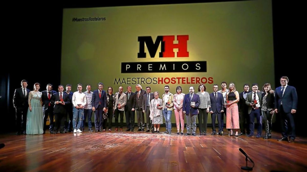 León acoge la segunda entrega de los Premios Maestros Hosteleros.-ICAL