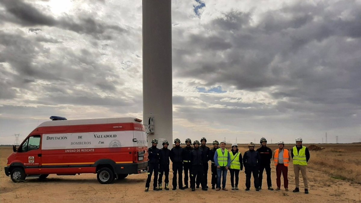 Participantes en el curso formativo impartido por Naturgy sobre medidas de seguridad en parques eólicos. E.P.