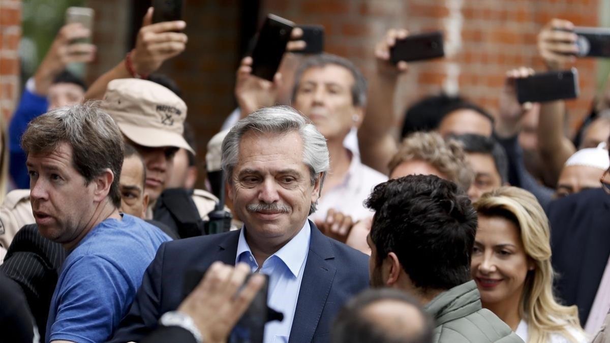 Alberto Fernández, candidato peronista a la presidencia de Argentina.-AP / NATACHA PISARENKO