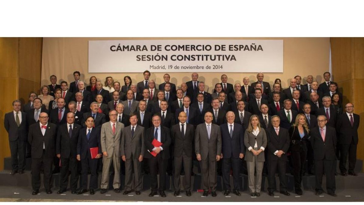El presidente del Consejo Regional de Cámaras de Comercio de Castilla y León, Fernando Escobillas, y el presidente de la Cámara de Comercio de Burgos, Antonio Miguel Méndez Pozo, únicos representantes de la región en el Pleno de la recién creada Cámara de-Ical
