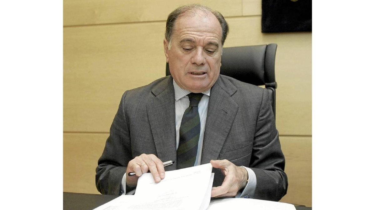 El consejero de Economía y Empleo, Tomás Villanueva, en una imagen de archivo-El Mundo