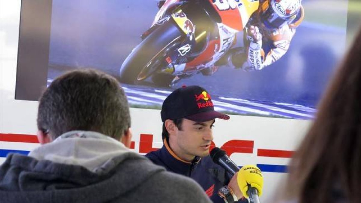 Dani Pedrosa, en la conferencia de prensa de este jueves en Le Mans.-Foto: EMILIO PÉREZ DE ROZAS (Enviado especial)