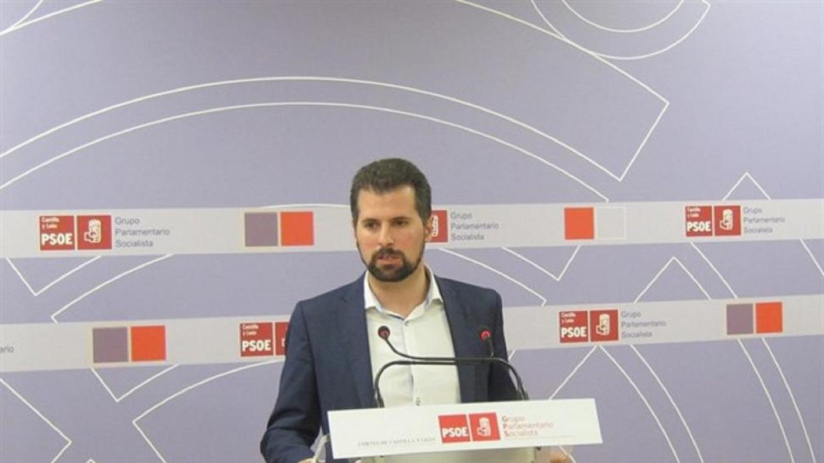 El secretario regional del PSOE y portavoz en las Cortes, Luis Tudanca.-EUROPA PRESS