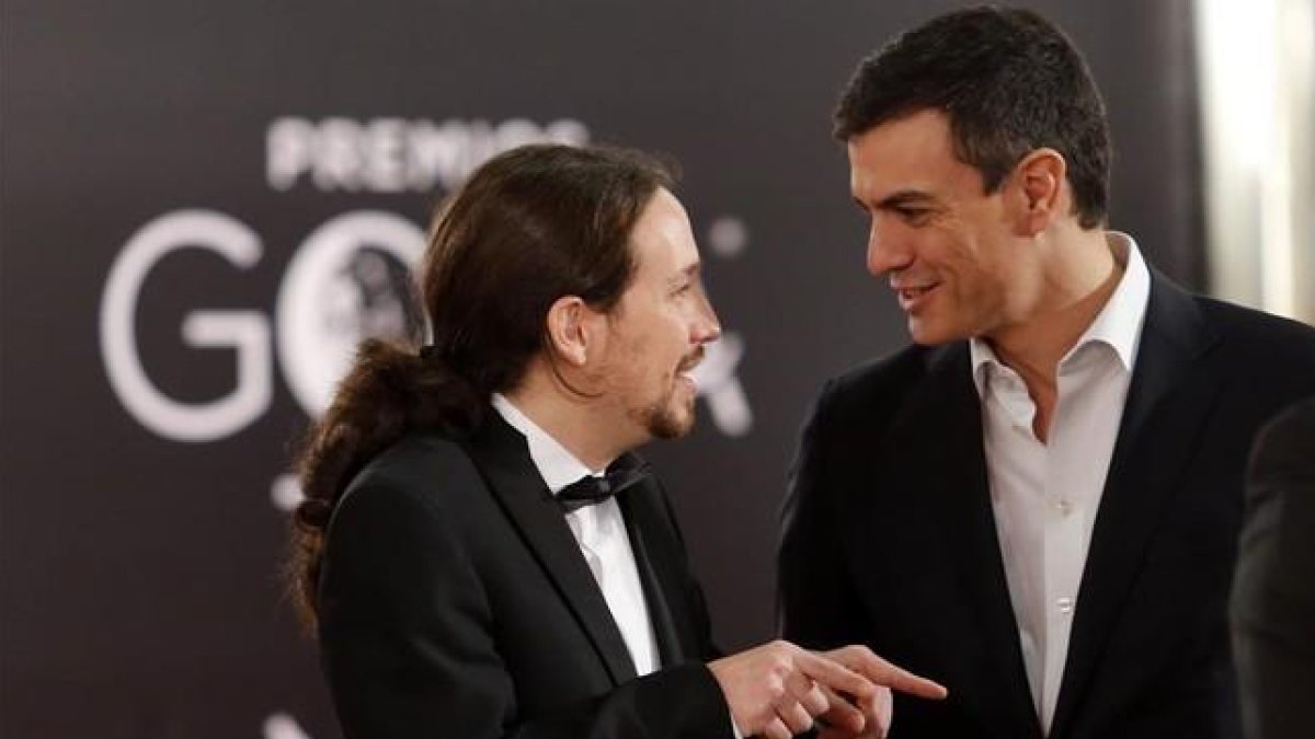 Iglesias y Sánchez, durante la última gala de los Goya, el pasado sábado.-JUAN MANUEL PRATS