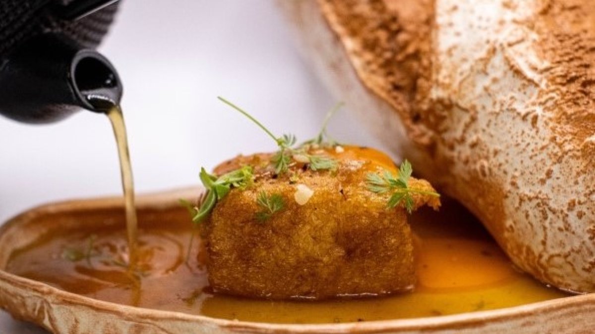El restaurante vallisoletano Azul Mediterráneo consigue la Mejor Torrija Salada de España. -E.M.