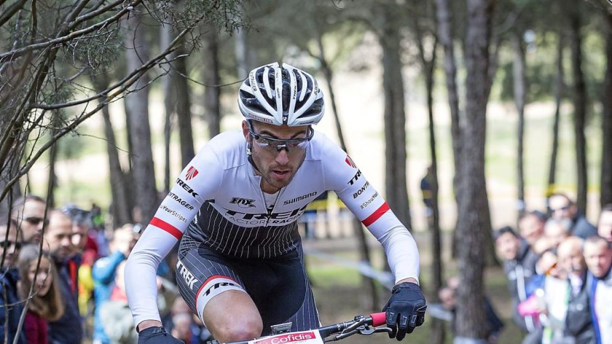 David Valero, durante la carrera de ayer en Las Contiendas.-MIGUEL ÁNGEL SANTOS