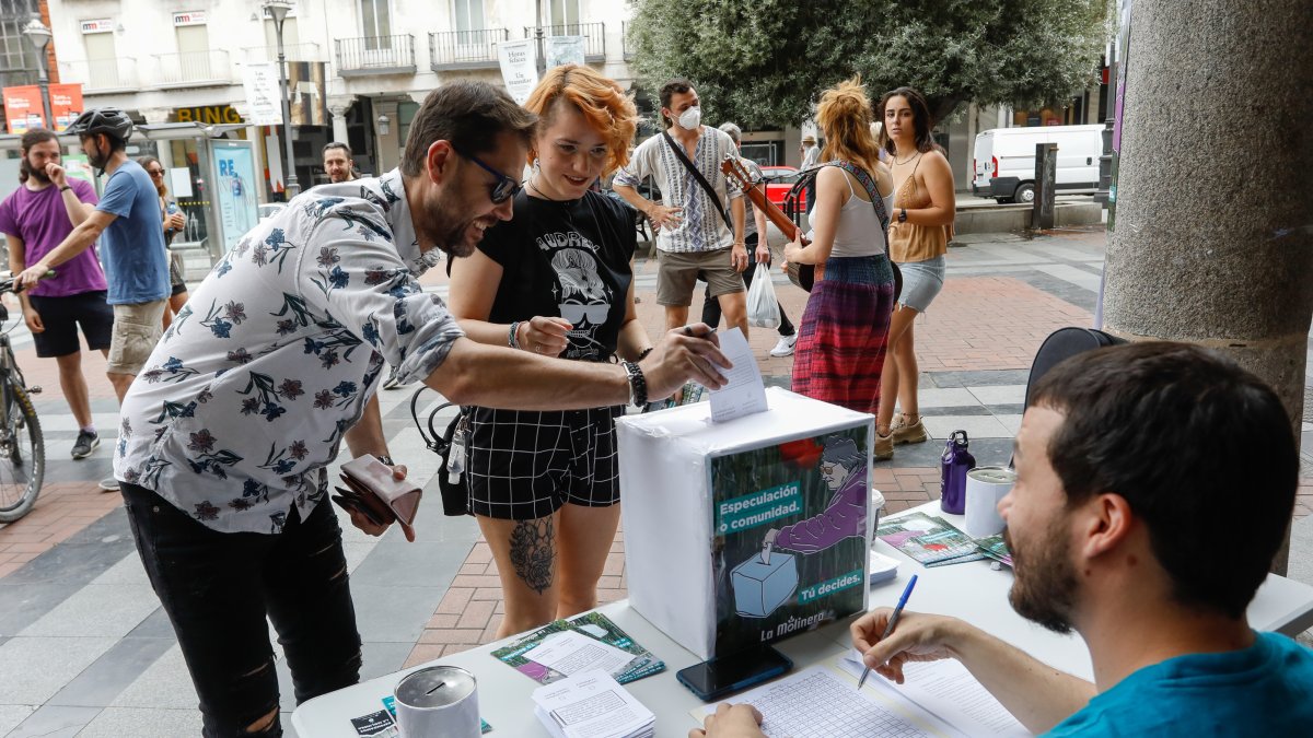 Consulta popular de La Molinera en Fuente Dorada. | J. M. LOSTAU