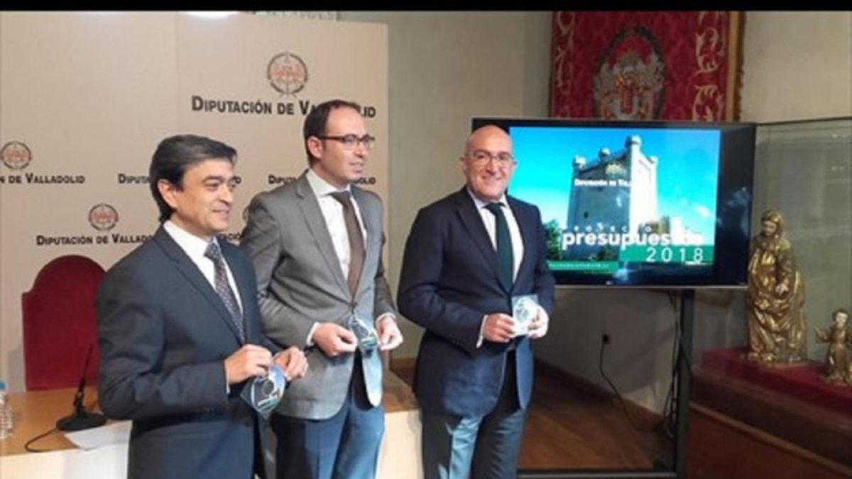 El presidente de la Institución provincial, Jesús Julio Carnero (D).-EUROPA PRESS