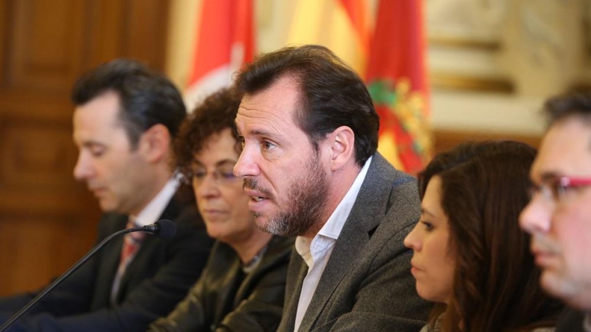 El alcalde de Valladolid, Óscar Puente, durante un acto en el Ayuntamiento.-ICAL