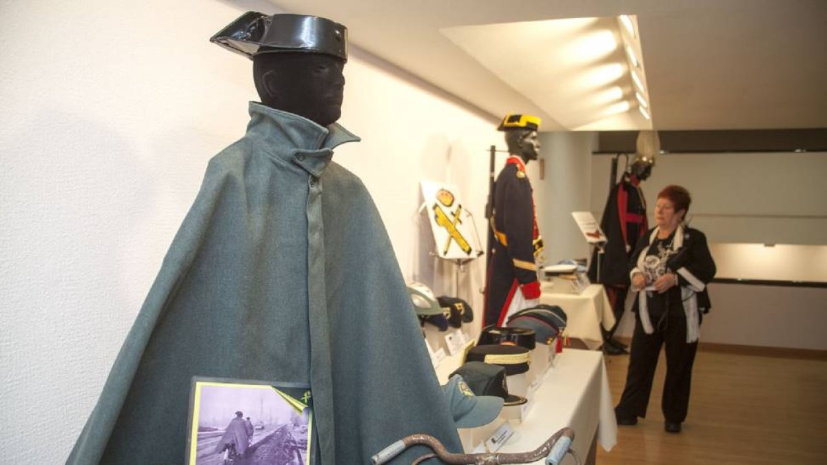 Exposición 'Enredado en mi Cabeza', organizada por el Mando de Ingenieros con motivo del XXVII aniversario de su creación, en la sala Garcigrande de Salamanca-Ical