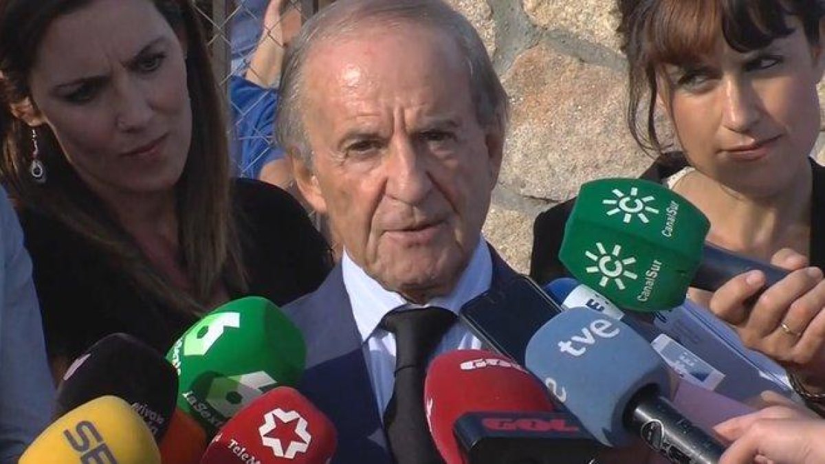 José María García atiende a los medios de comunicación.-LA SEXTA