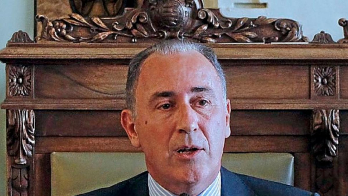 El concejal de Hacienda Antonio Gato en un pleno del Ayuntamiento.-J. M. LOSTAU