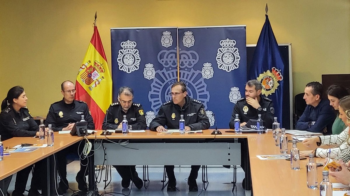 Policía Nacional celebra un encuentro en Valladolid con entidades asociativas y profesionales del sector de seguridad privada. -ICAL.