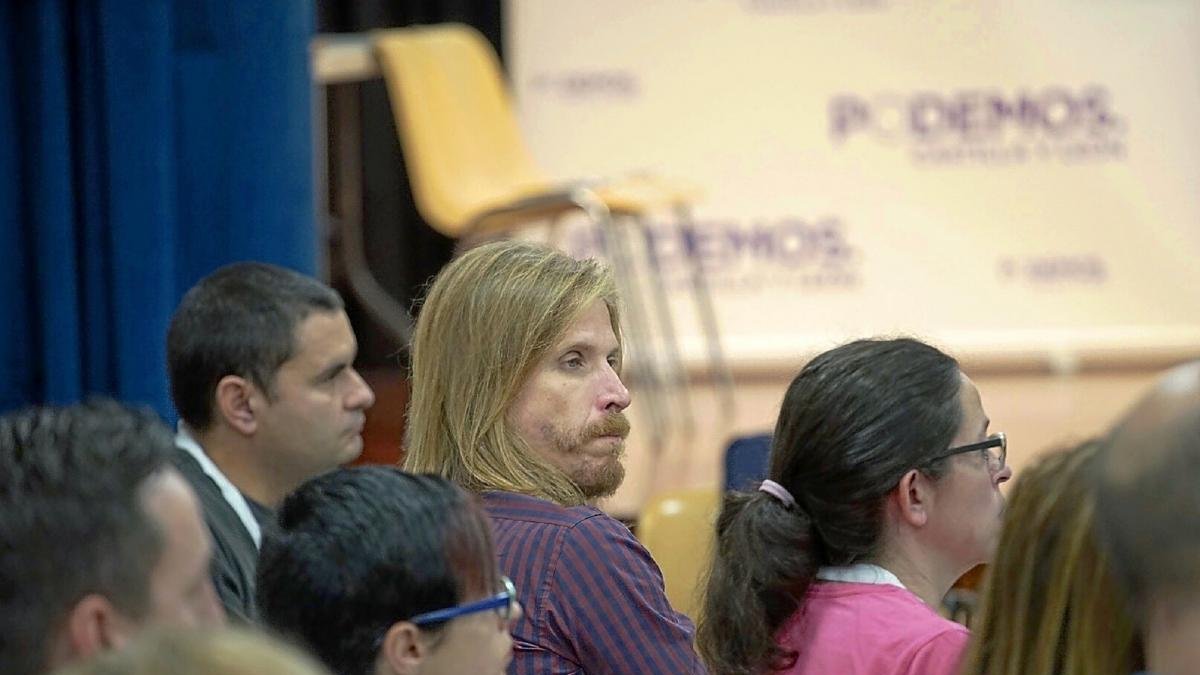 Pablo Fernández, en un momento del acto público de Podemos en Valladolid.-ICAL