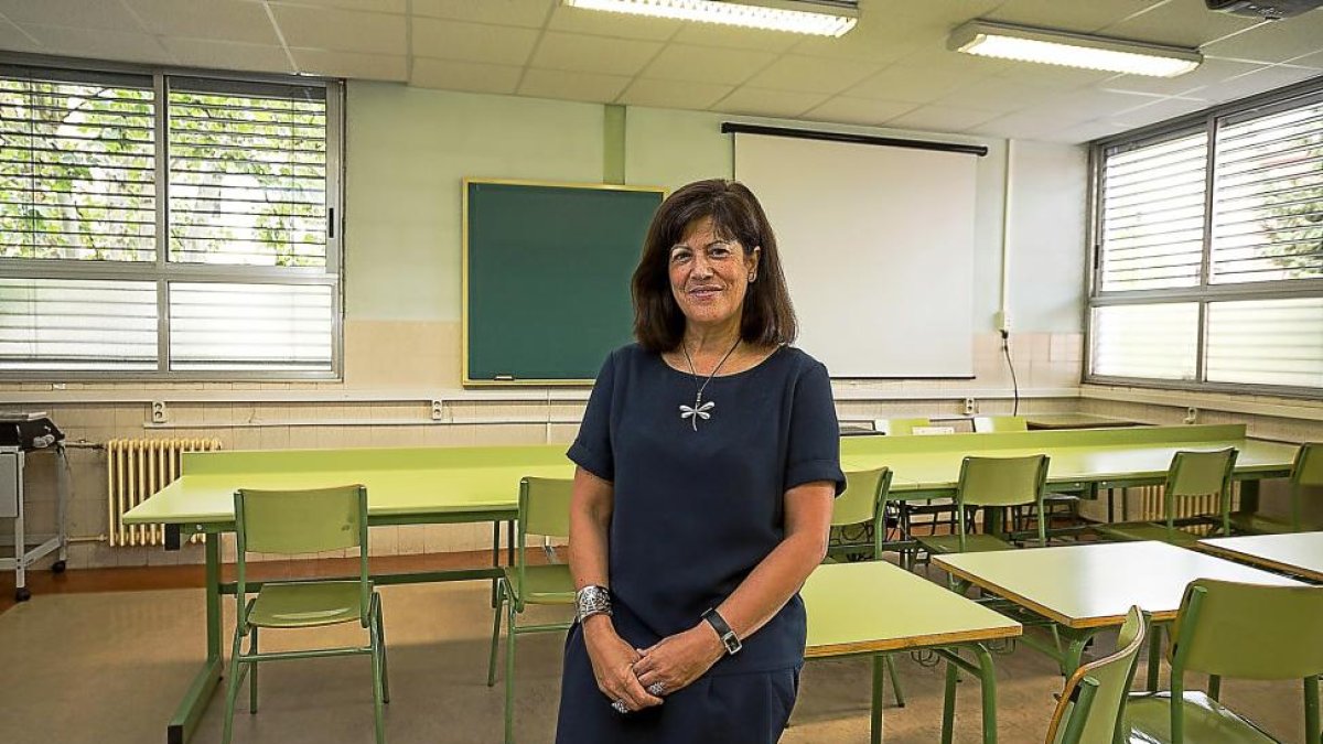 Mercedes Martín, directora del instituto Leopoldo Cano.-E.M.