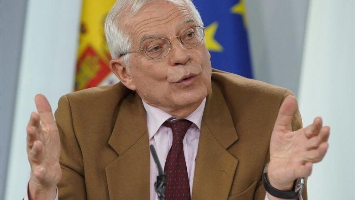 El ministro de Exteriores, Josep Borrell.-JOSÉ LUIS ROCA