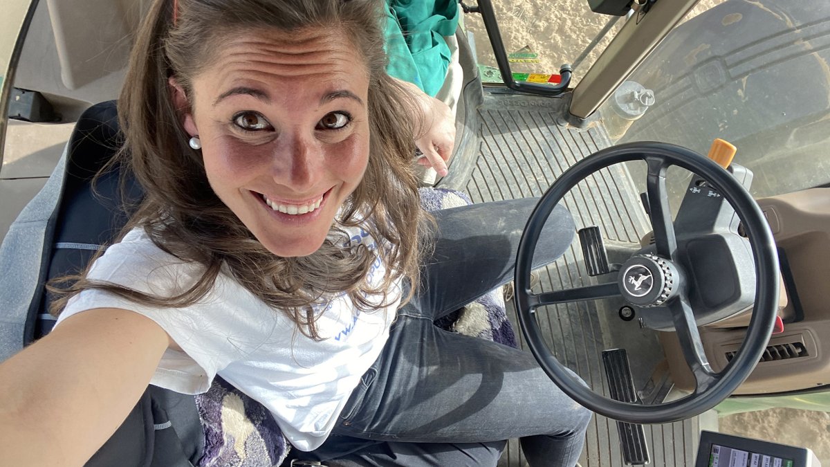 Cristina Rodríguez Modrego ha puesto voz al campo como joven agricultora en las redes sociales. / HDS