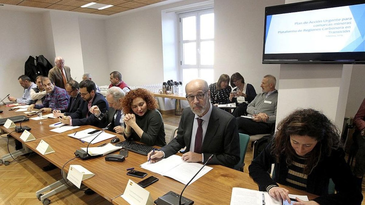 El secretario de Estado de Energía, José Domínguez en la reunión de la Plataforma Europea de Regiones Carboníferas.-ICAL