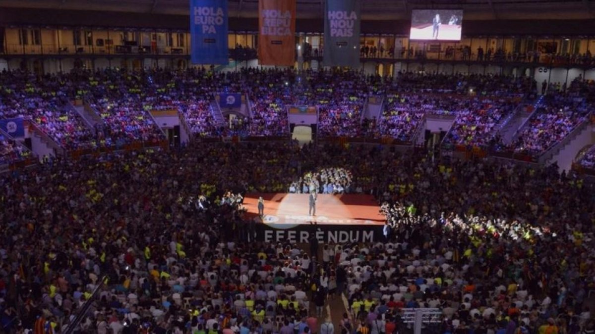 Acto de inicio de la campaña del referéndum en Tarragona, este jueves-JOAN REVILLAS