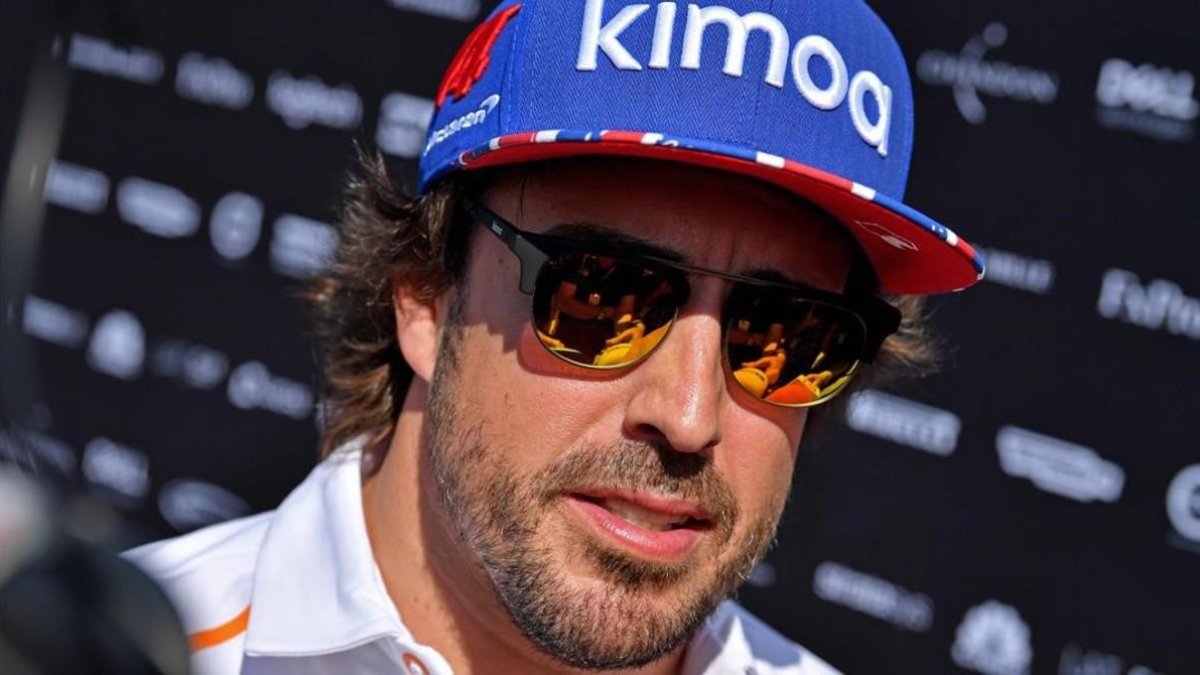 Fernando Alonso, hoy a su llegada al circuito británico de Silverstone-ANDREJ ISAKOVIC