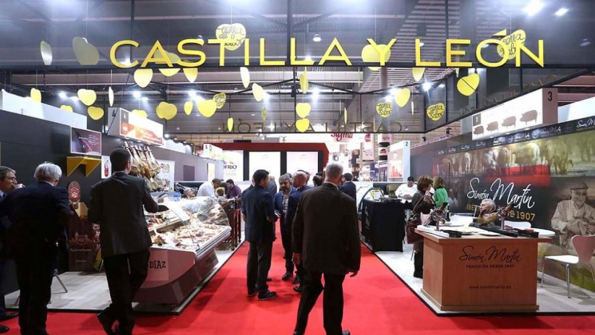 Expositor de Castilla y León dentro de Intercarn en la Feria Alimentaria 2018.-ICAL