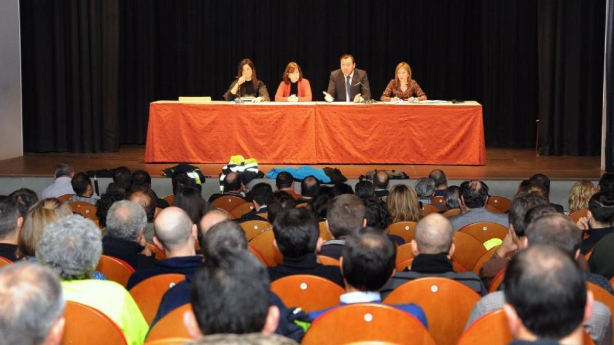 La Comisión Político Técnica aprueba la memoria sobre determinación de forma de gestión del ciclo integral del agua-EL MUNDO