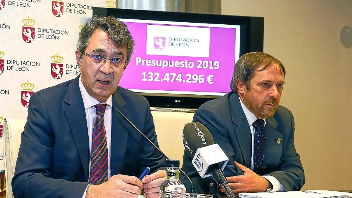 Juan Martínez Majo junto a Lupicinio Rodrigo.-ICAL