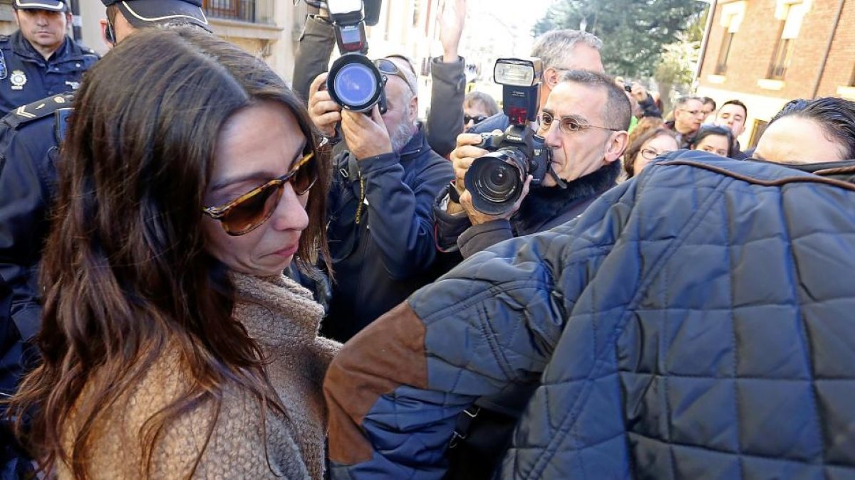 Raquel Gago, el sábado, tras la lectura del veredicto en la Audiencia.-ICAL