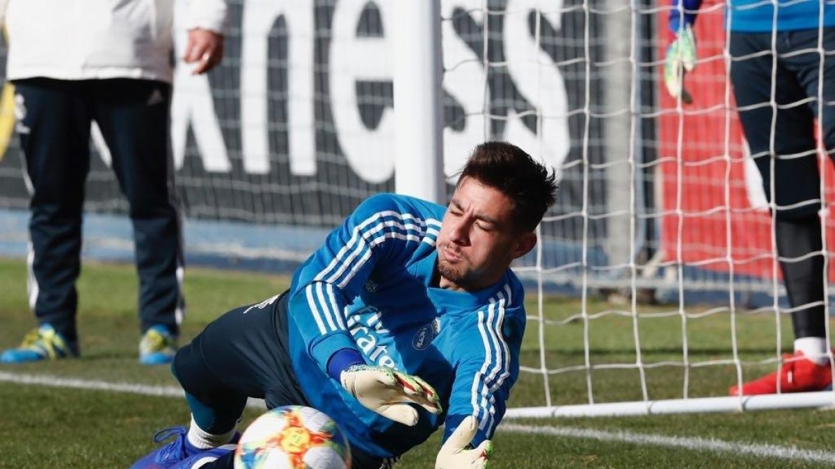 Altube durante un entrenamiento en la Ciudad Deportiva con el primer equipo del Real Madrid.-R.M.