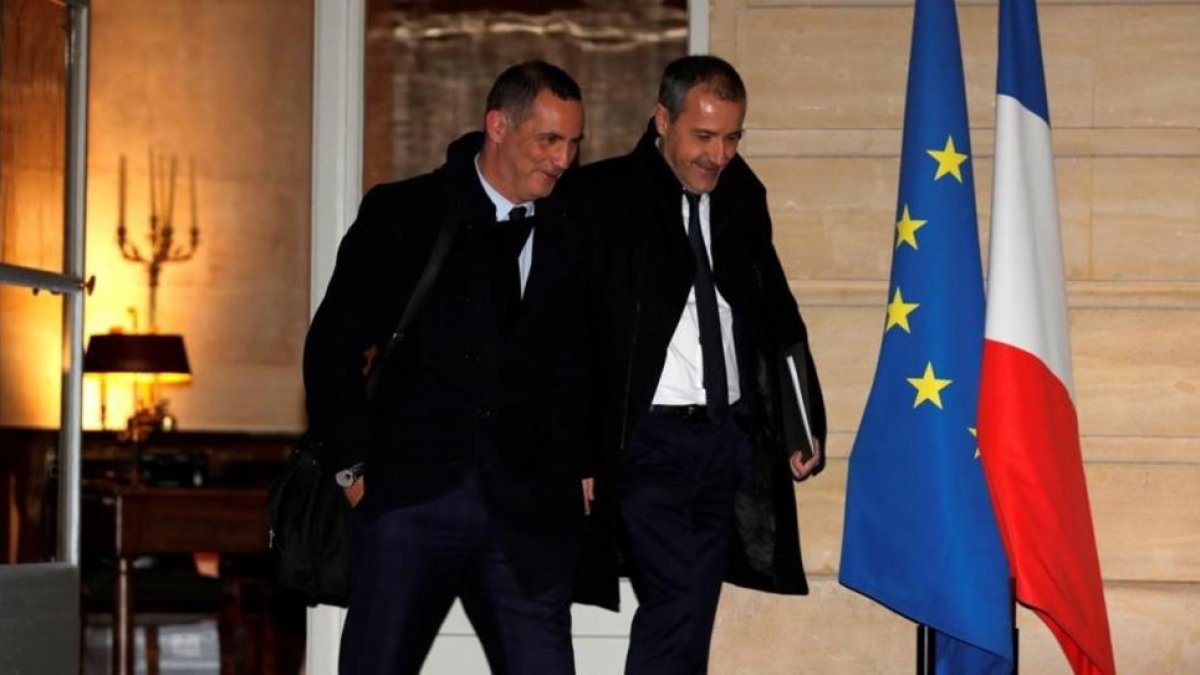 Los líderes corsos a la salida del palacio de Matignon.-PHILIPPE WOJAZER / REUTERS