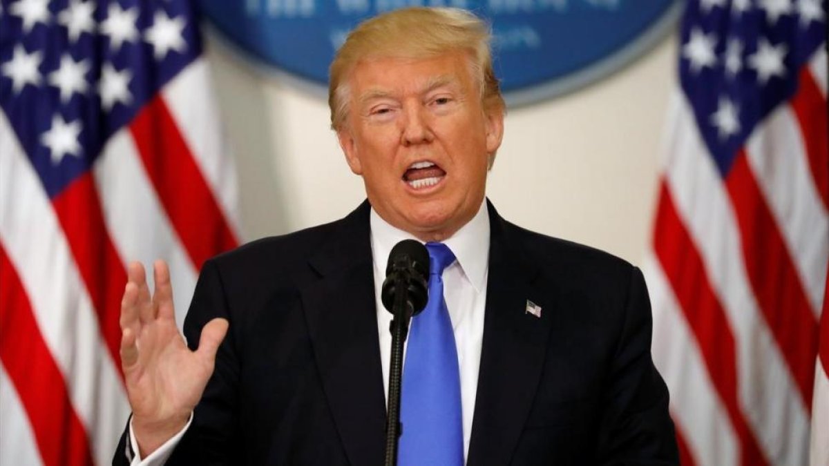 Donald Trump comparece ante los medios en la Casa Blanca-KEVIN LAMARQUE